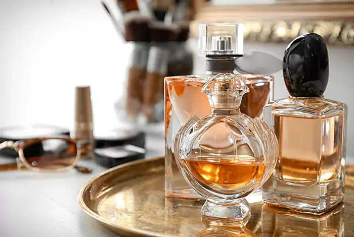 ترفند هایی برای افزایش ماندگاری عطر در طول روز