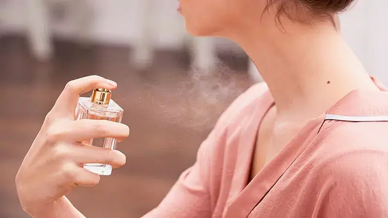 چرا انتخاب محل اسپری عطر اهمیت دارد؟
