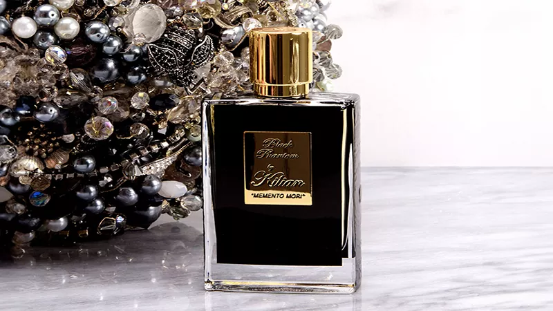 شناخت نت های عطر و خانواده های بویایی برای انتخاب بهتر 11 عطر بای کیلیان بلک فانتوم