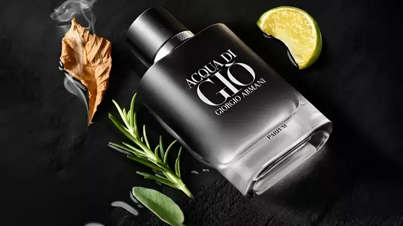 شناخت نت های عطر و خانواده های بویایی برای انتخاب بهتر 6 عطر جورجیو آرمانی آکوا دی جیو