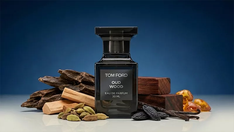 شناخت نت های عطر و خانواده های بویایی برای انتخاب بهتر 5 عطر تام فورد عود وود
